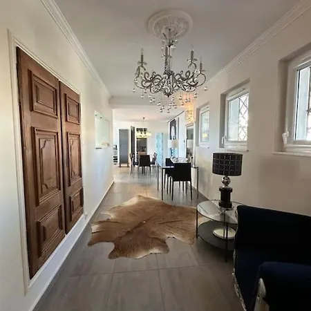 Villa Bay
