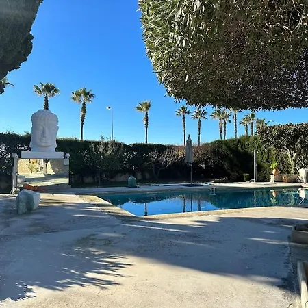 Bay Villa *